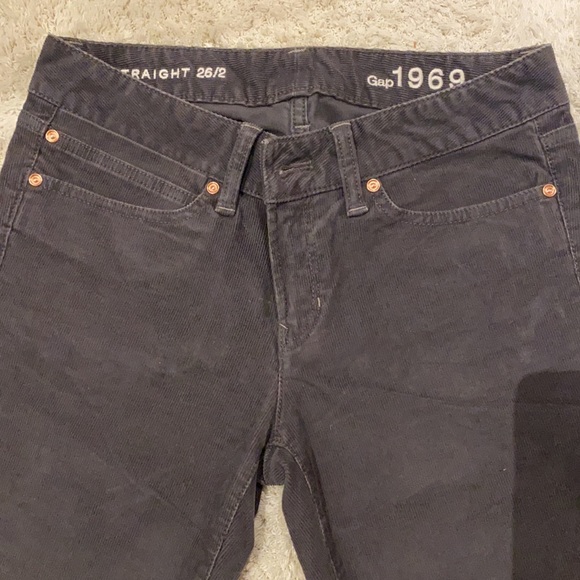 Gap straight leg grey corduroys - Picture 2 of 3
